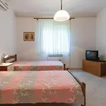 Nice Apartment In Zadar With Kitchen